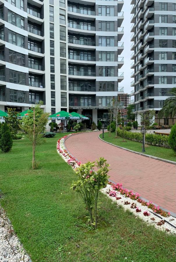 White Sails Apartment Batumi Eksteriør billede