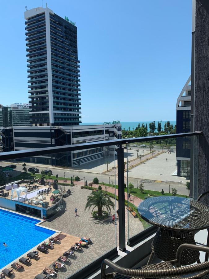 White Sails Apartment Batumi Eksteriør billede