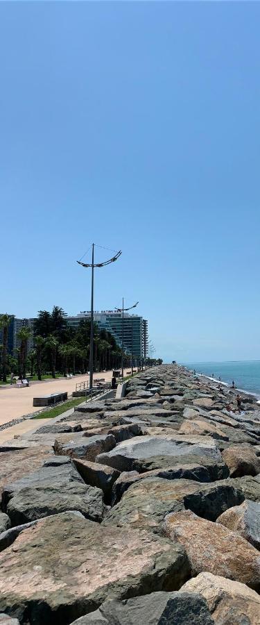 White Sails Apartment Batumi Eksteriør billede